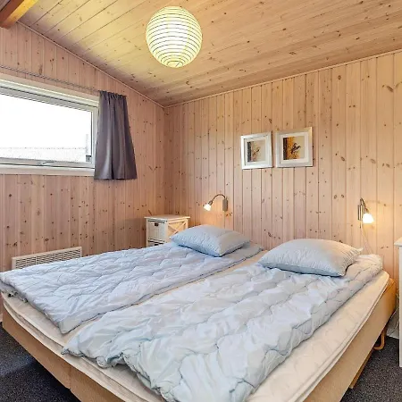 6 Person Holiday In *