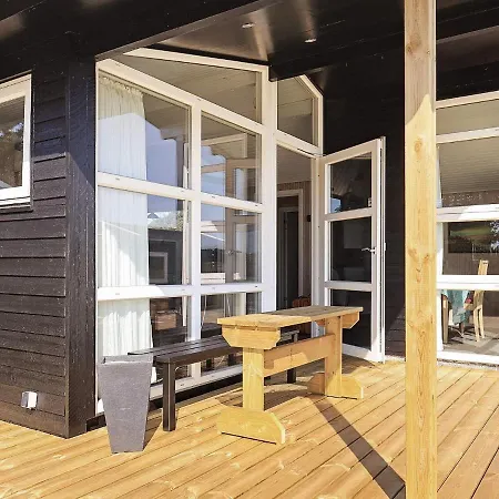 6 Person Holiday In