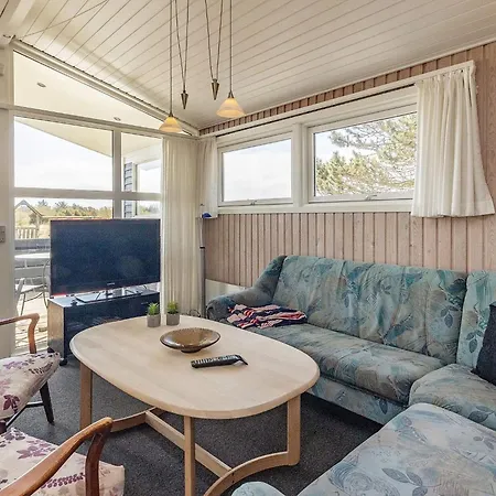 6 Person Holiday In Holiday home